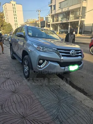 Toyota Fortuner 2017 Silver