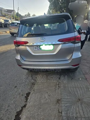 Toyota Fortuner 2017 Silver