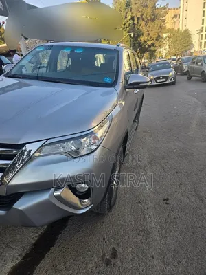 Toyota Fortuner 2017 Silver