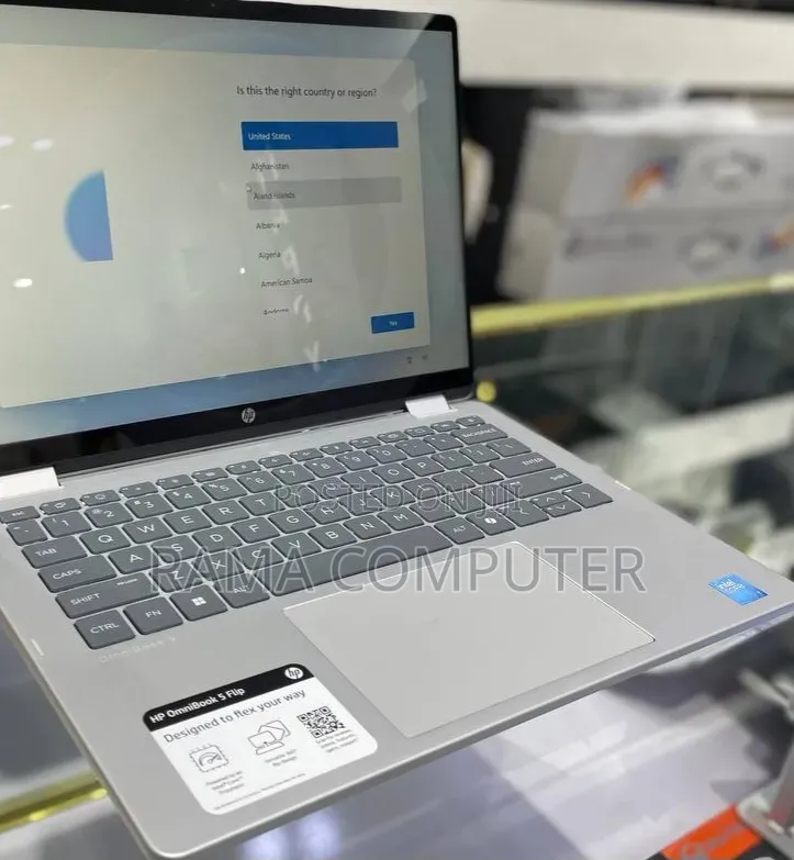 New Laptop HP OmniBook 5 Flip 16GB Intel Core Ultra 7 SSD 512GB