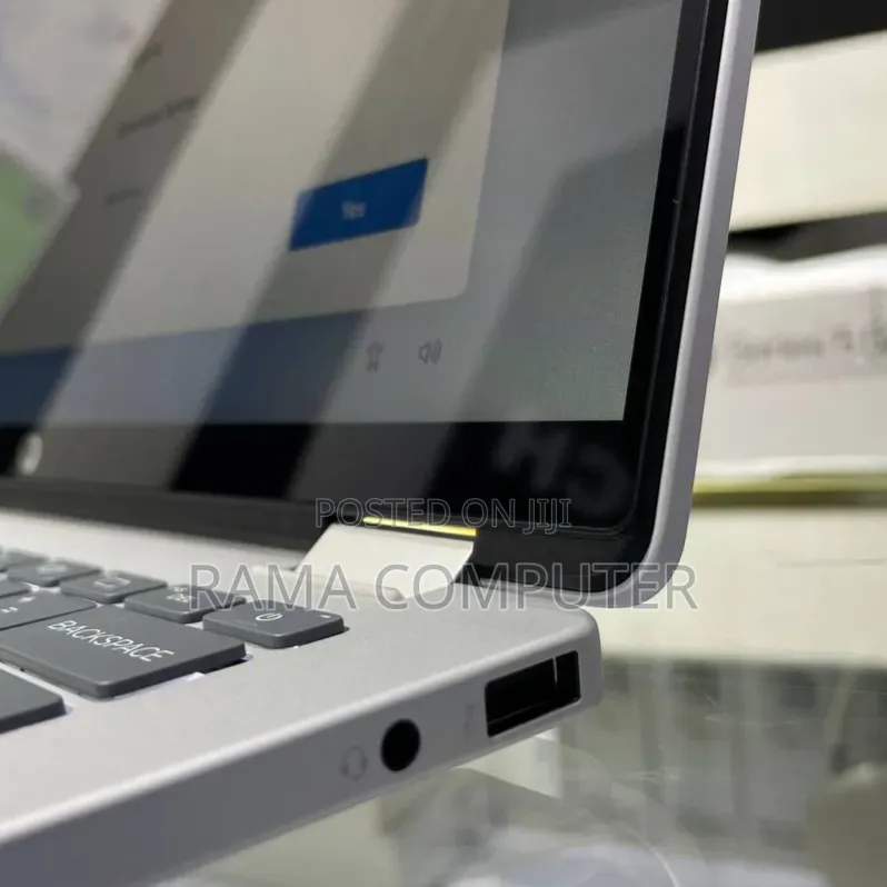 New Laptop HP OmniBook 5 Flip 16GB Intel Core Ultra 7 SSD 512GB