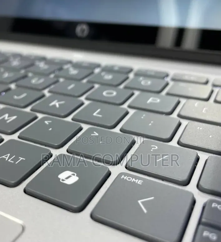 New Laptop HP OmniBook 5 Flip 16GB Intel Core Ultra 7 SSD 512GB