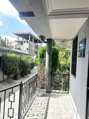 4bdrm House in Addis Abeba, Bole for sale