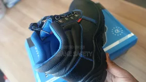 Petrol, Oil And Chemical Resistant Fixtec Safety Shoe ሴፍቲ ጫማ