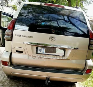 Toyota Land Cruiser 2006 Beige