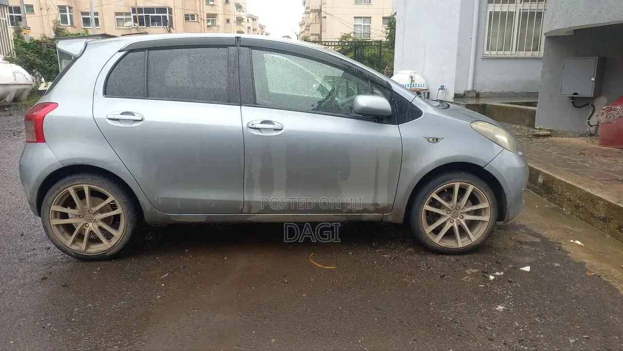Toyota Yaris 2007 Silver