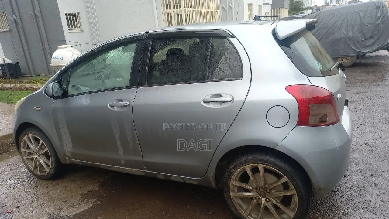 Toyota Yaris 2007 Silver