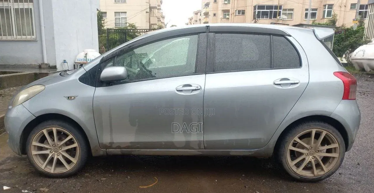 Toyota Yaris 2007 Silver