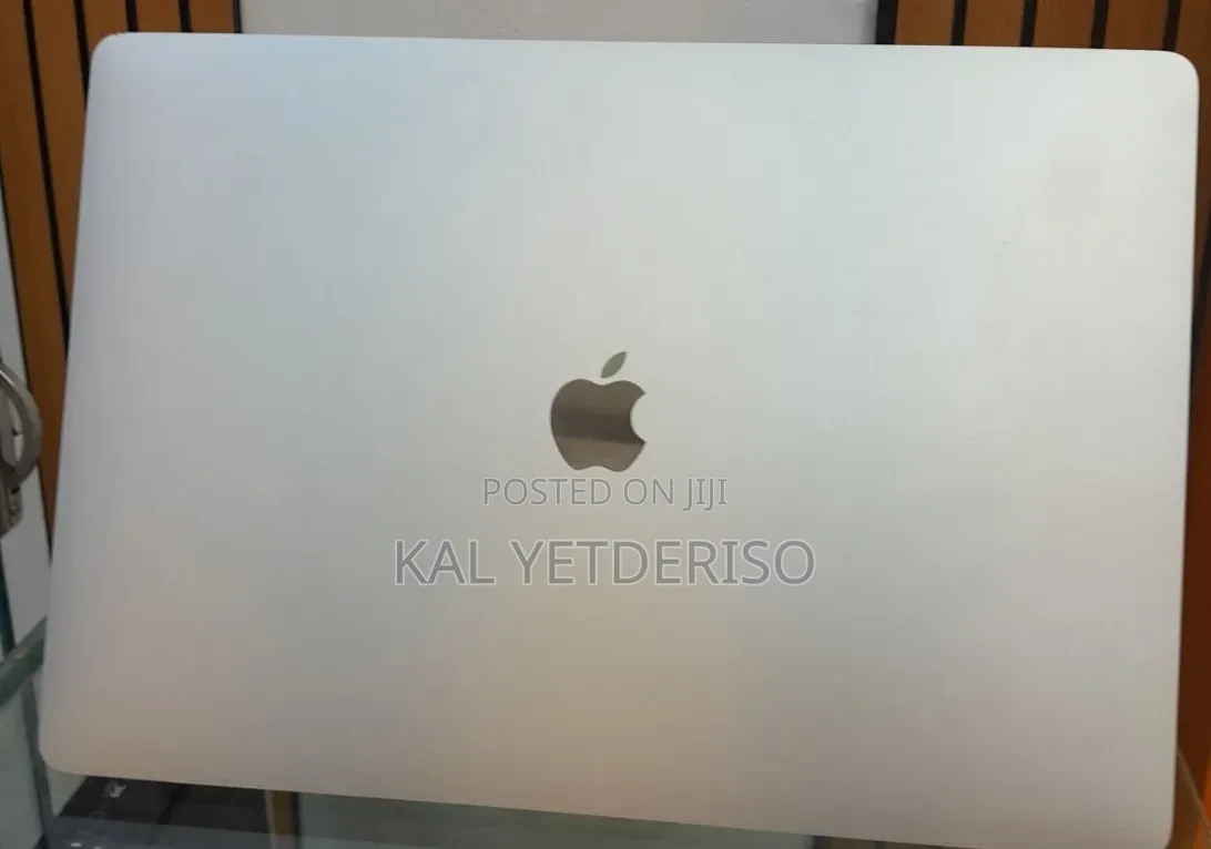 New Laptop Apple MacBook Pro 2019 32GB Intel Core i5 SSD 1T