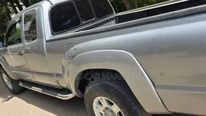 Toyota Tacoma 2012 Silver