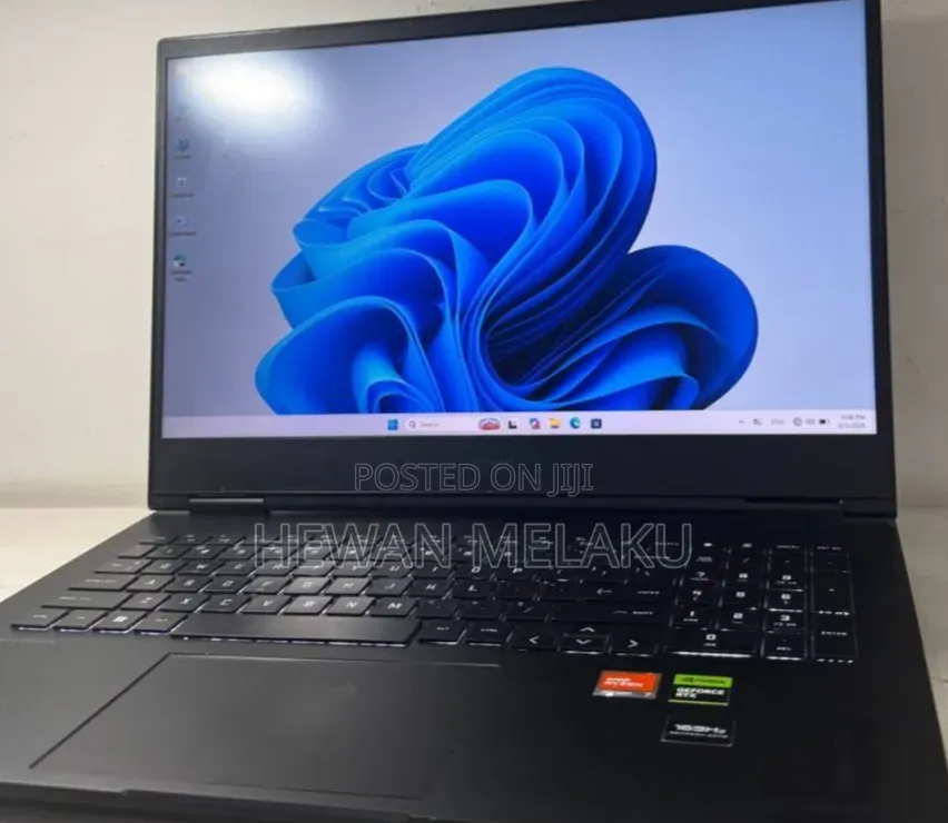 New Laptop HP Omen 16 16GB AMD Ryzen 7 SSD 512GB