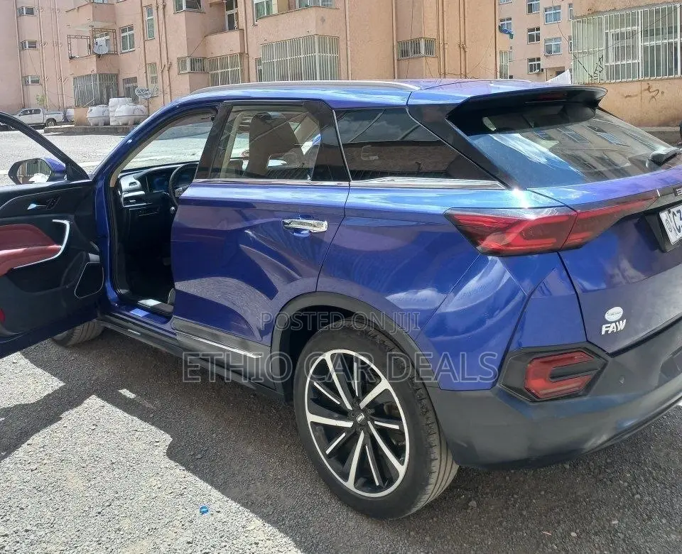 Bestune T77 1.2 FWD 2022 Blue