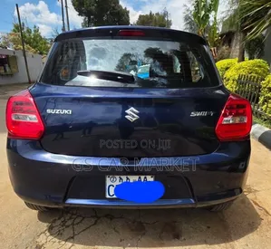 Suzuki Swift 2022 Blue