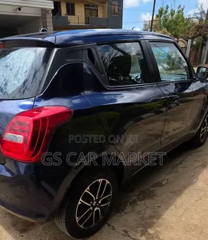 Suzuki Swift 2022 Blue