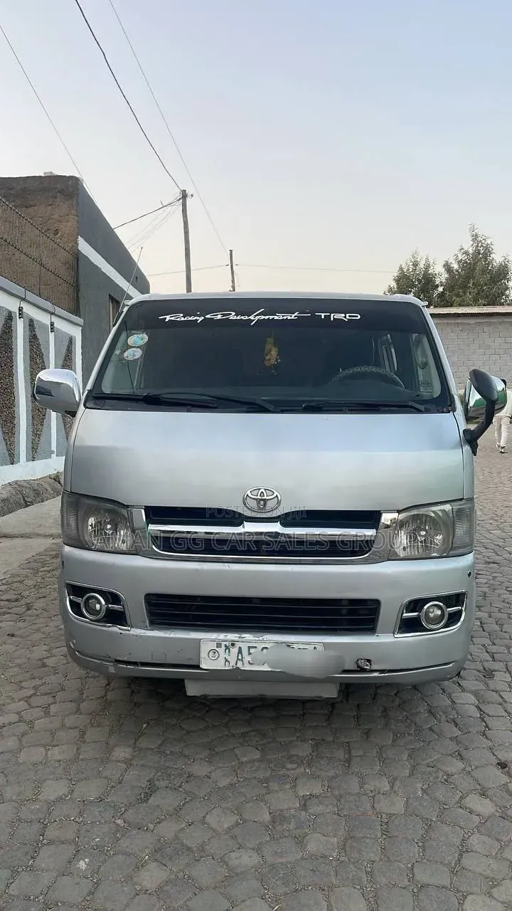 Toyota HiAce 2007 Silver
