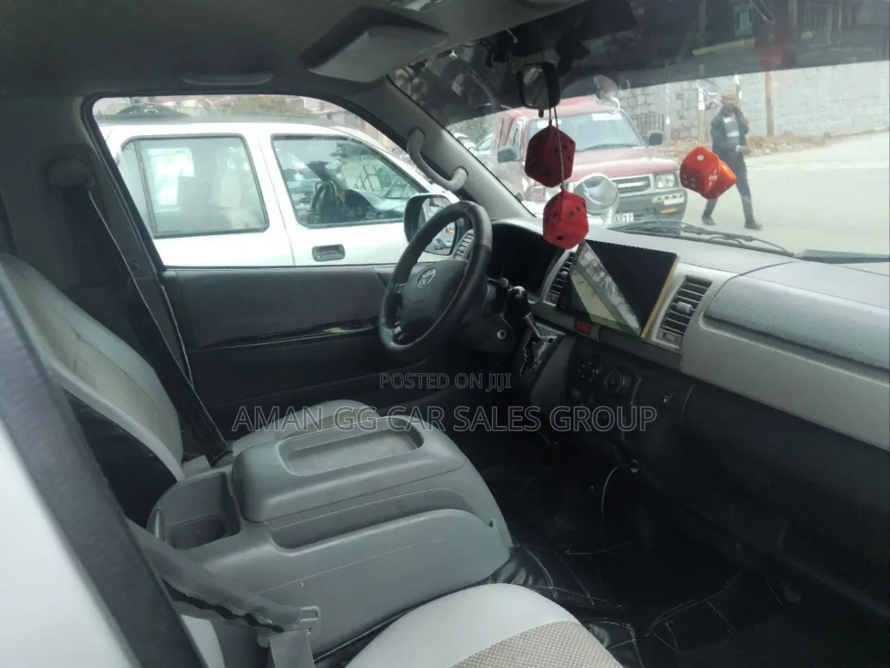 Toyota HiAce 2007 Silver