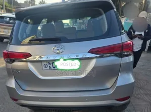 Toyota Fortuner 2017 Silver