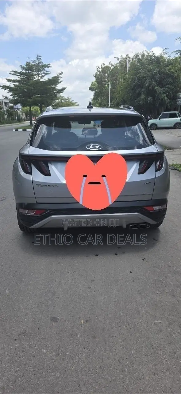 Hyundai Tucson 2022 Silver