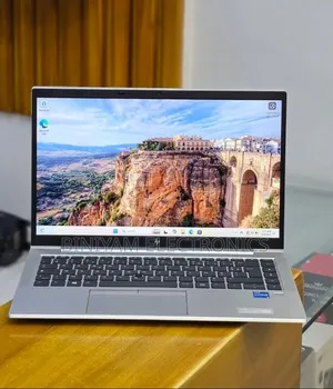 New Laptop HP EliteBook 840 G8 16GB Intel Core i5 SSD 512GB
