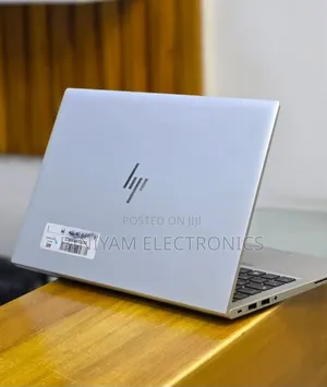 New Laptop HP EliteBook 840 G8 16GB Intel Core i5 SSD 512GB
