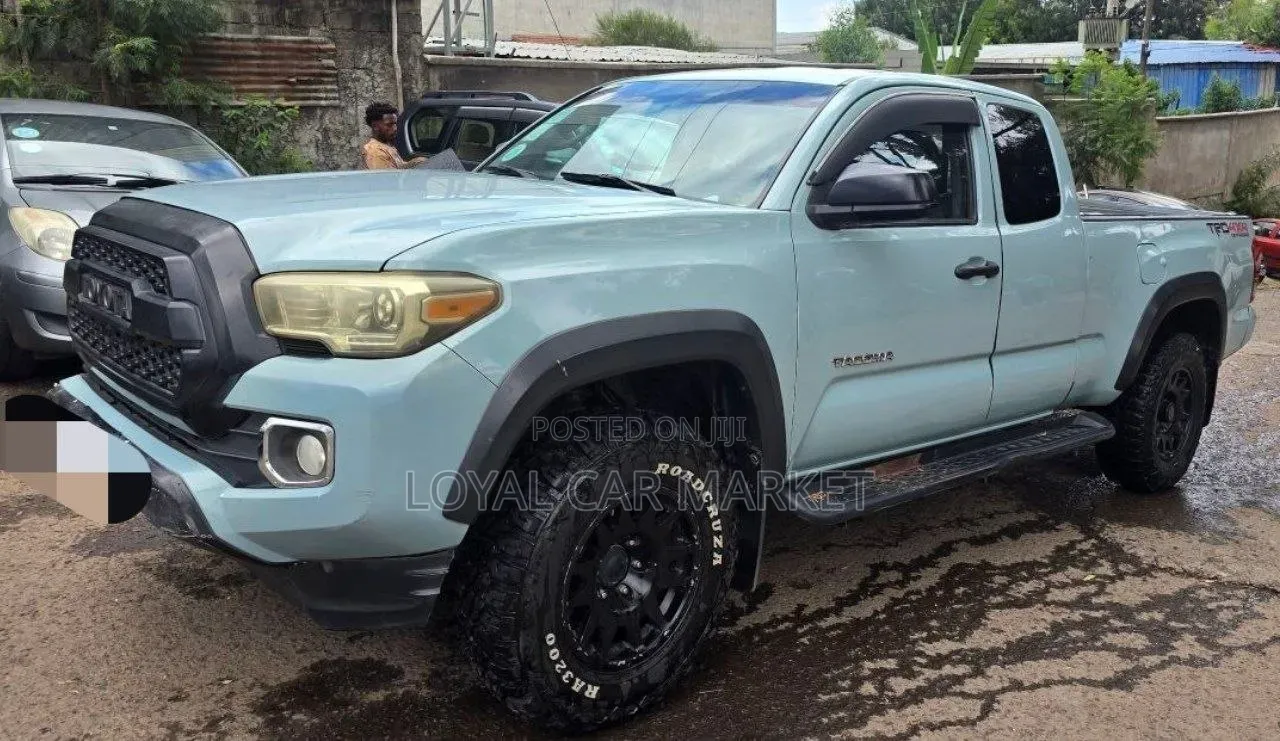 Toyota Tacoma 2020 Gray