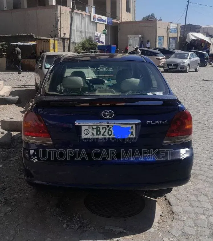 Toyota Platz 2005