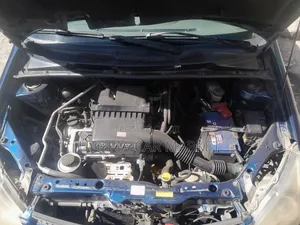 Toyota Platz 2005