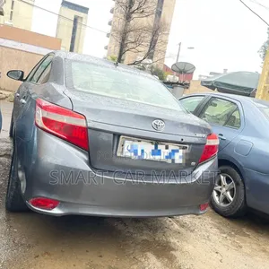 Toyota Yaris 2014 Brown