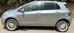 Toyota Yaris 2010 Silver