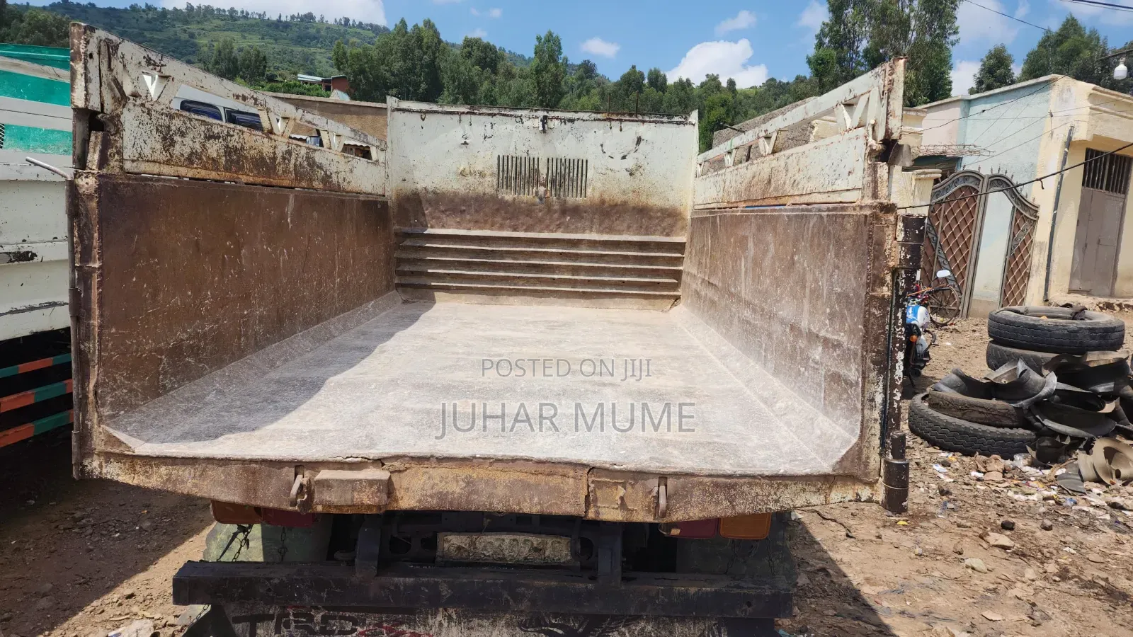 በአስቸኳይ የሚሸጥ ገልበጭ መኪና