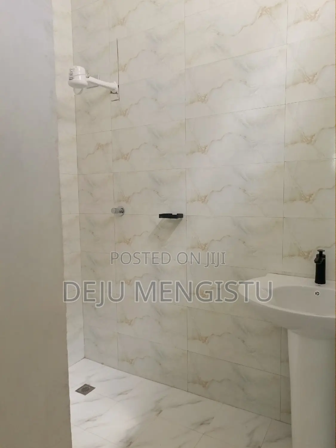 Furnished 4bdrm Villa in ለገጣፎ, Yeka for sale