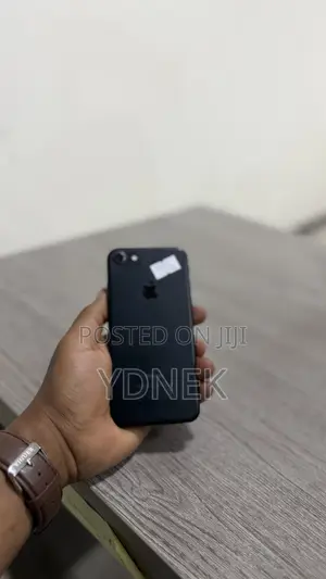 Apple iPhone 7 128 GB Black