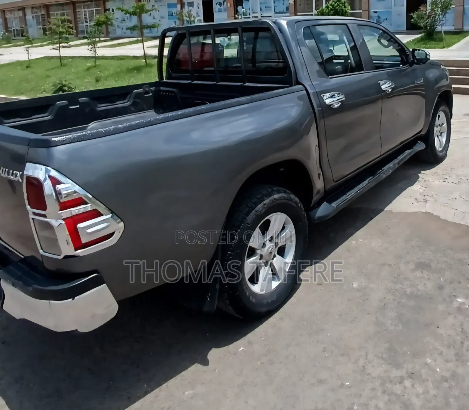 Toyota Hilux 2017 Gray
