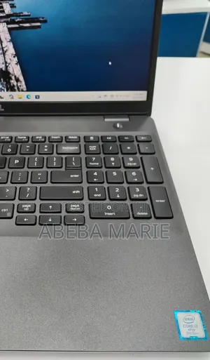 New Laptop Dell Precision 3541 16GB Intel Core i7 SSD 512GB