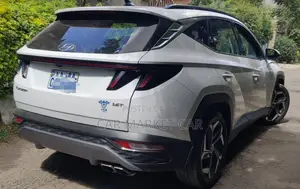 Hyundai Tucson Sport 2021 White