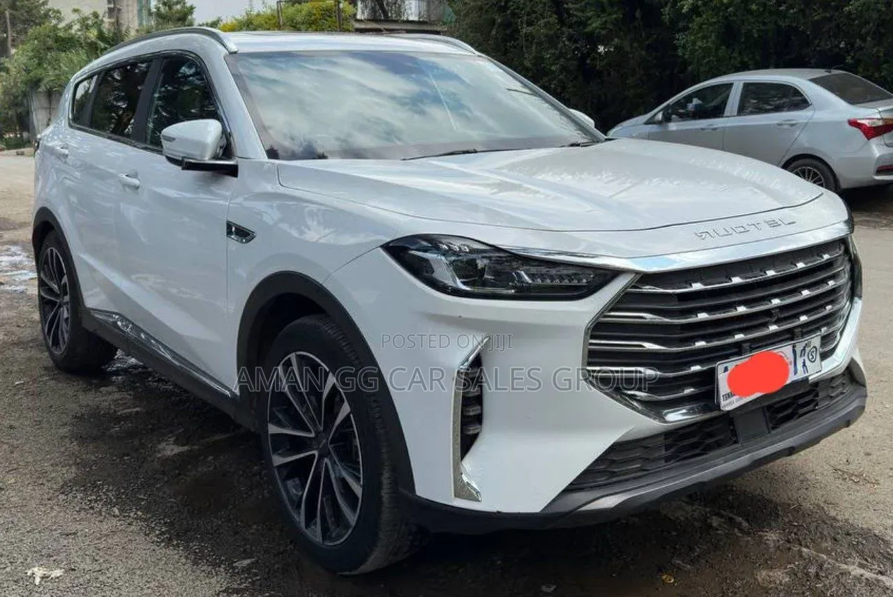 Jetour X70 Plus 2022 White