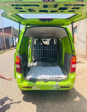 Bus 2012 Green