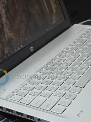New Laptop HP Envy 15 12GB Intel Core i5 SSHD (Hybrid) 1.5T