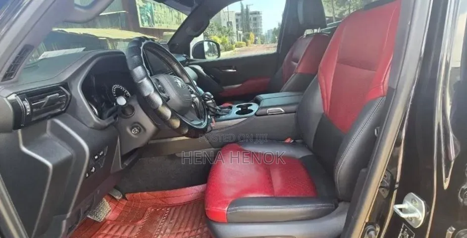 Toyota Land Cruiser 2023 Black