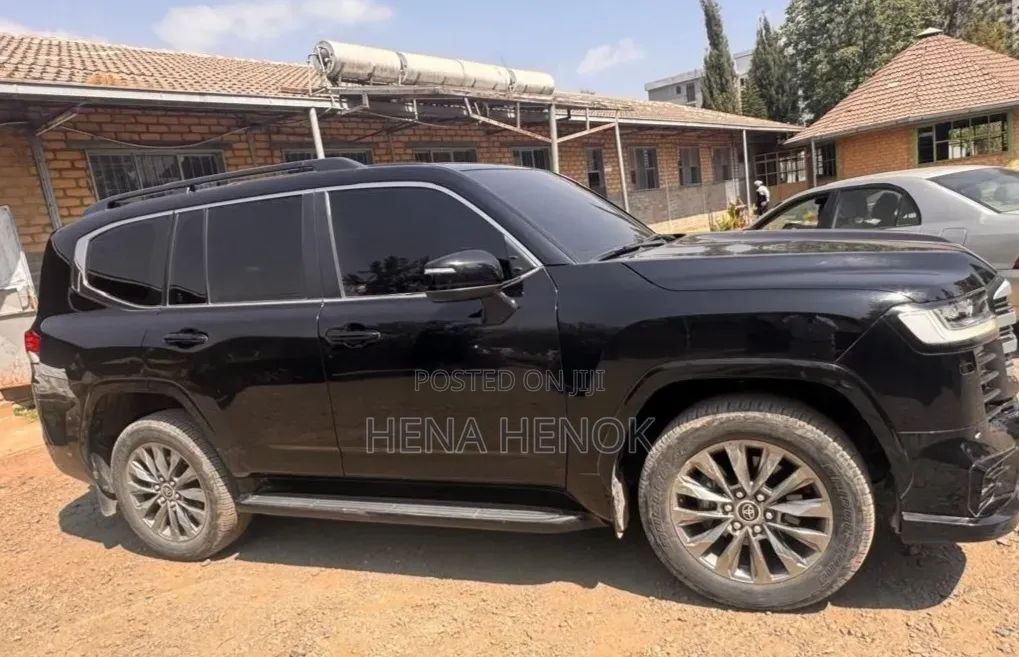 Toyota Land Cruiser 2023 Black