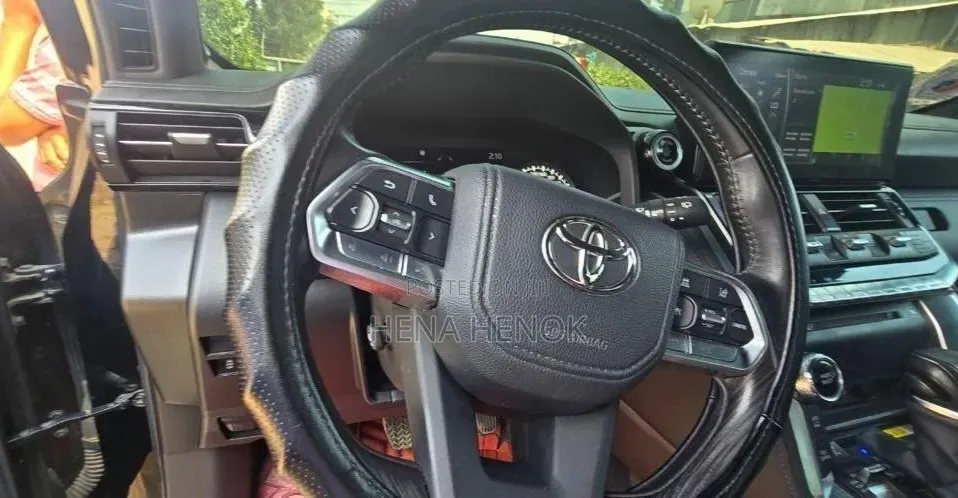 Toyota Land Cruiser 2023 Black