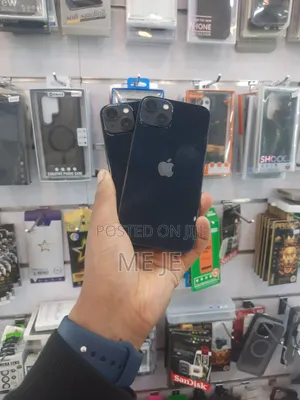 Apple iPhone 13 128 GB