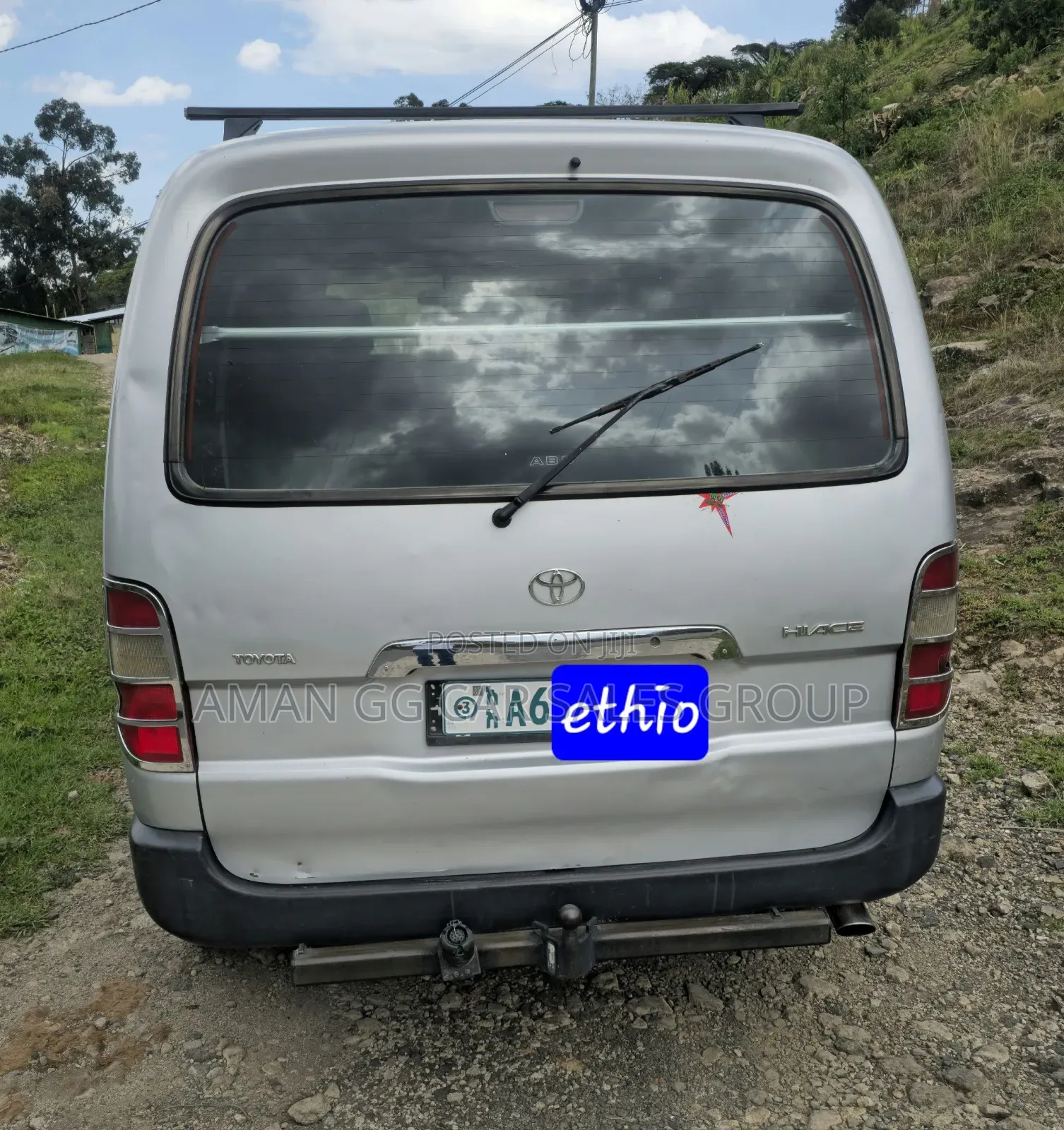 Toyota HiAce 1987 Silver
