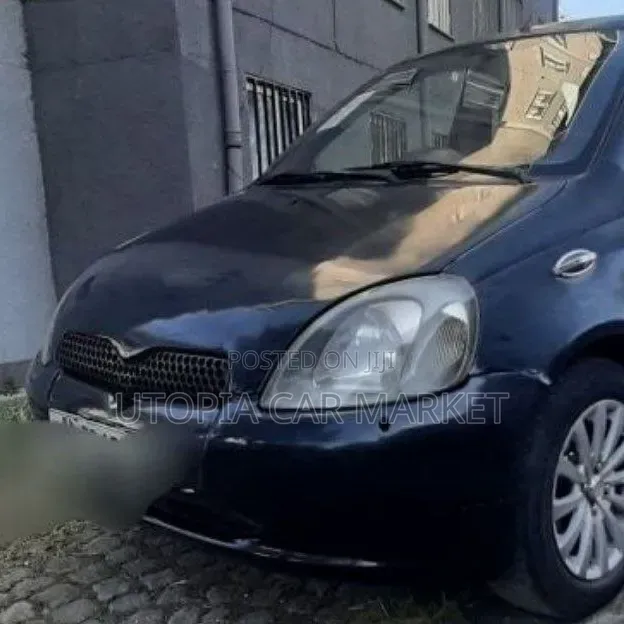 Toyota Vitz 1999
