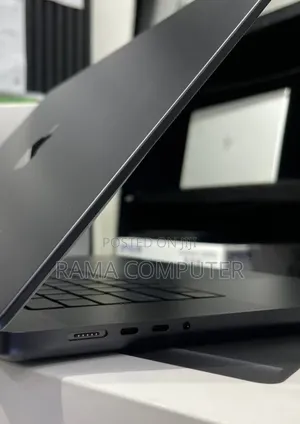 New Laptop Apple MacBook Pro 2023 M3 Max 36GB Apple M3 Max SSD 1T
