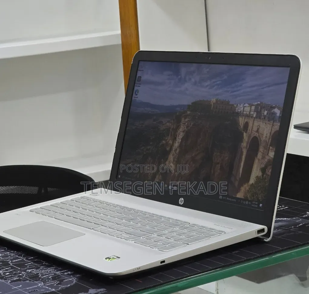 New HP Envy 16 Gaming 16-h1023dx 12GB Intel Core i5 HDD+SSD 128GB