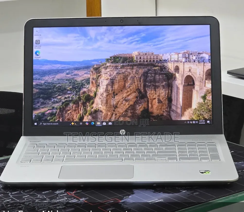 New HP Envy 16 Gaming 16-h1023dx 12GB Intel Core i5 HDD+SSD 128GB