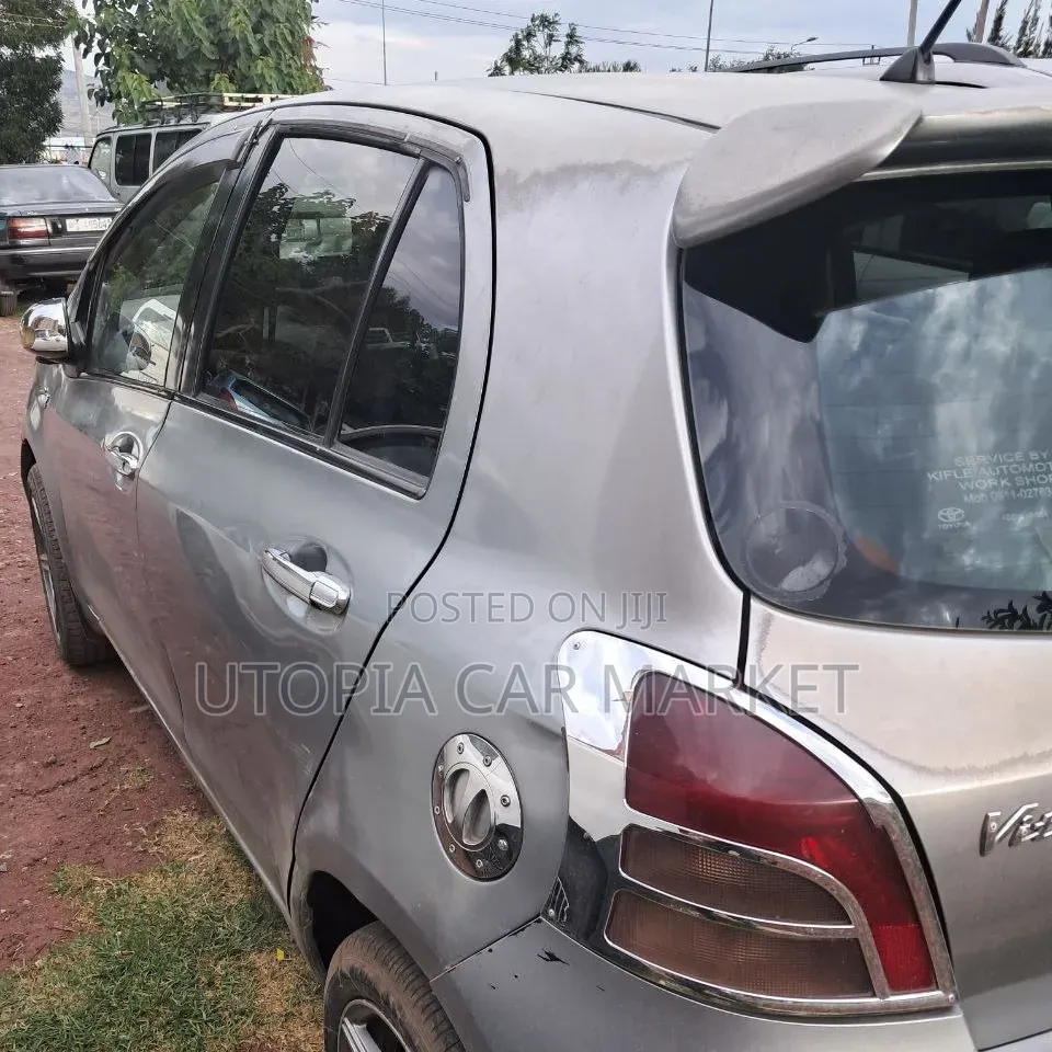 Toyota Yaris 2006