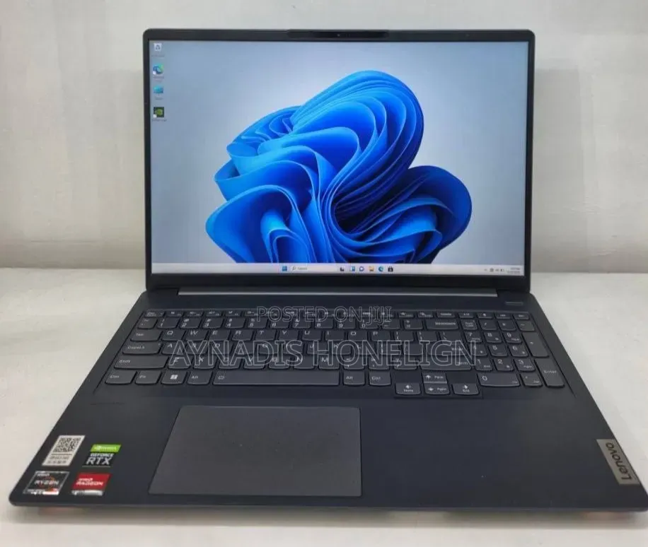 New Laptop Lenovo 16GB AMD Ryzen 7 SSD 512GB