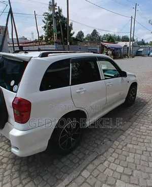 Toyota RAV4 2005 White